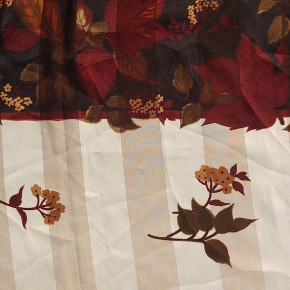 COPY - Autumn Leaves Pattern Scarf - Picture 6 of 9